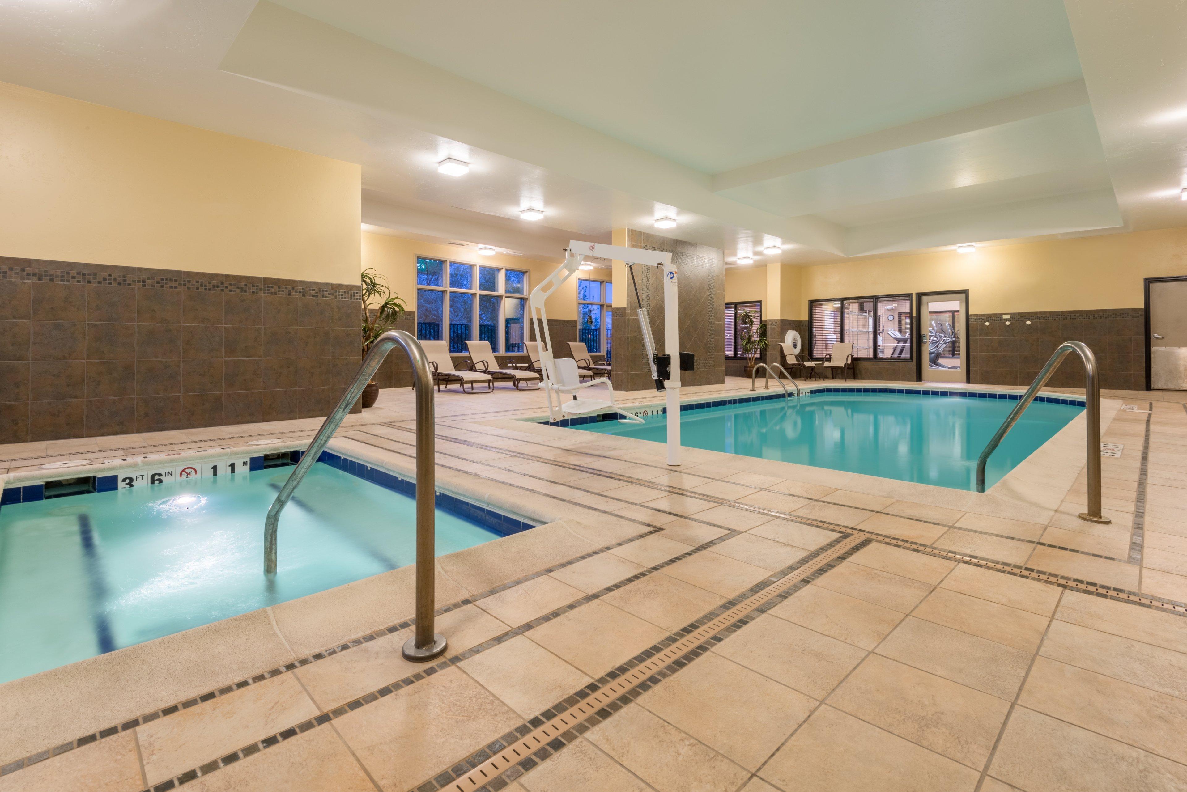 Holiday Inn Hotel & Suites Grand Junction-Airport By Ihg Bagian luar foto