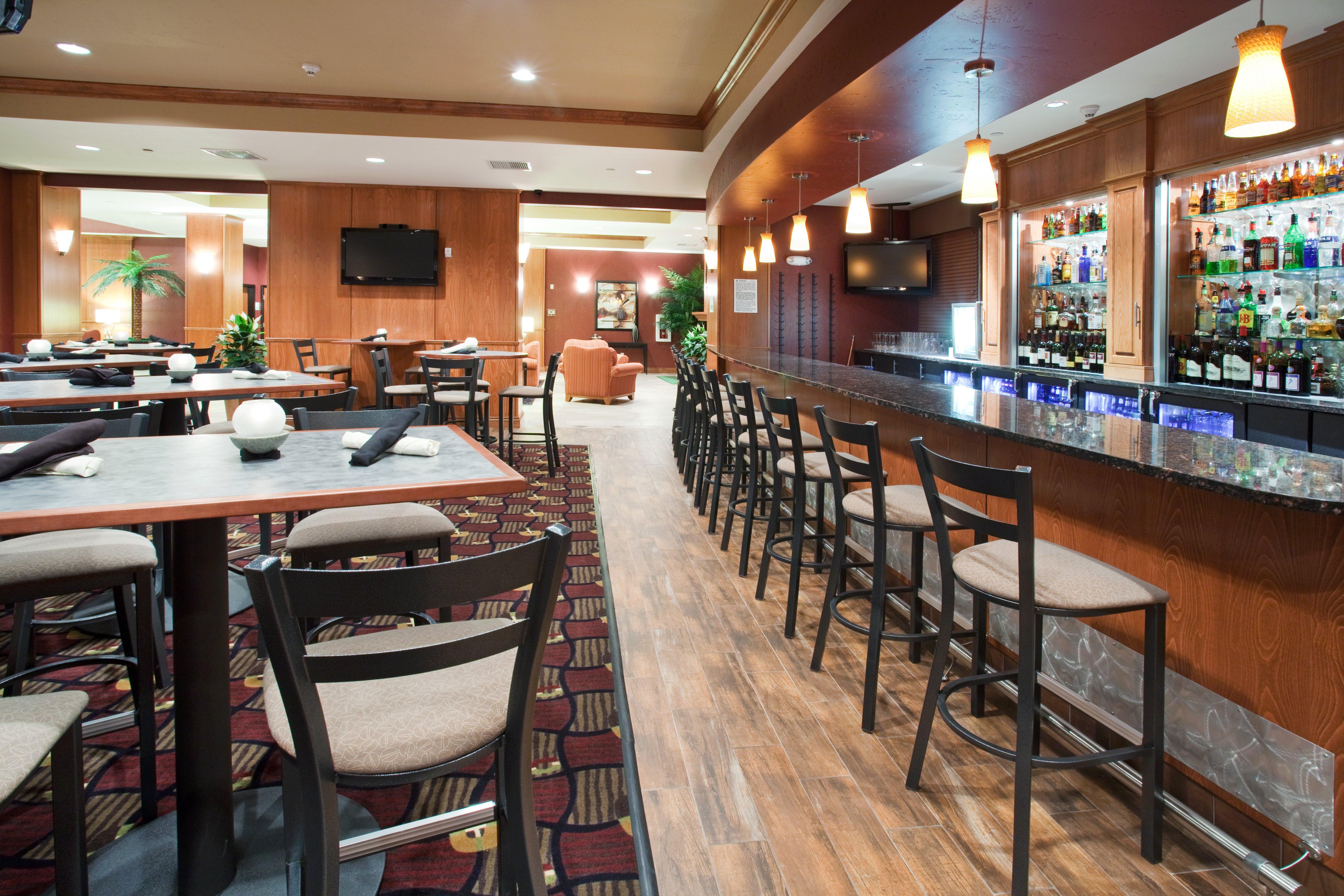 Holiday Inn Hotel & Suites Grand Junction-Airport By Ihg Bagian luar foto
