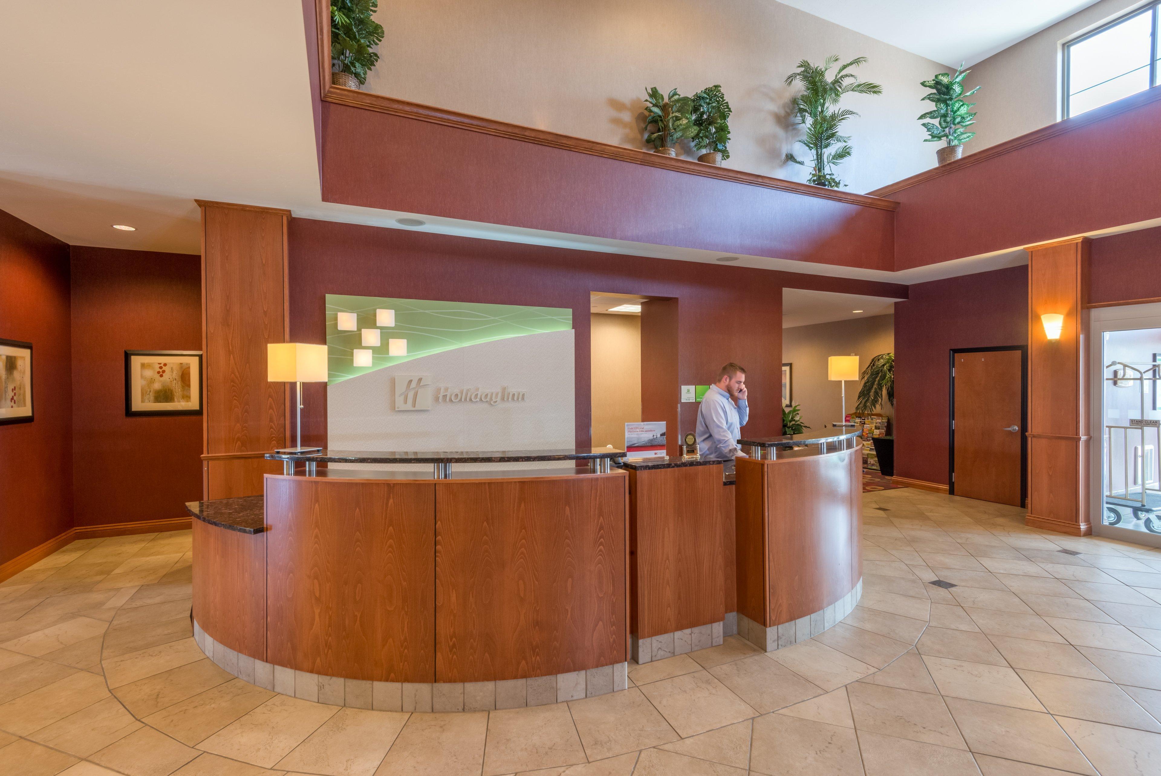 Holiday Inn Hotel & Suites Grand Junction-Airport By Ihg Bagian luar foto