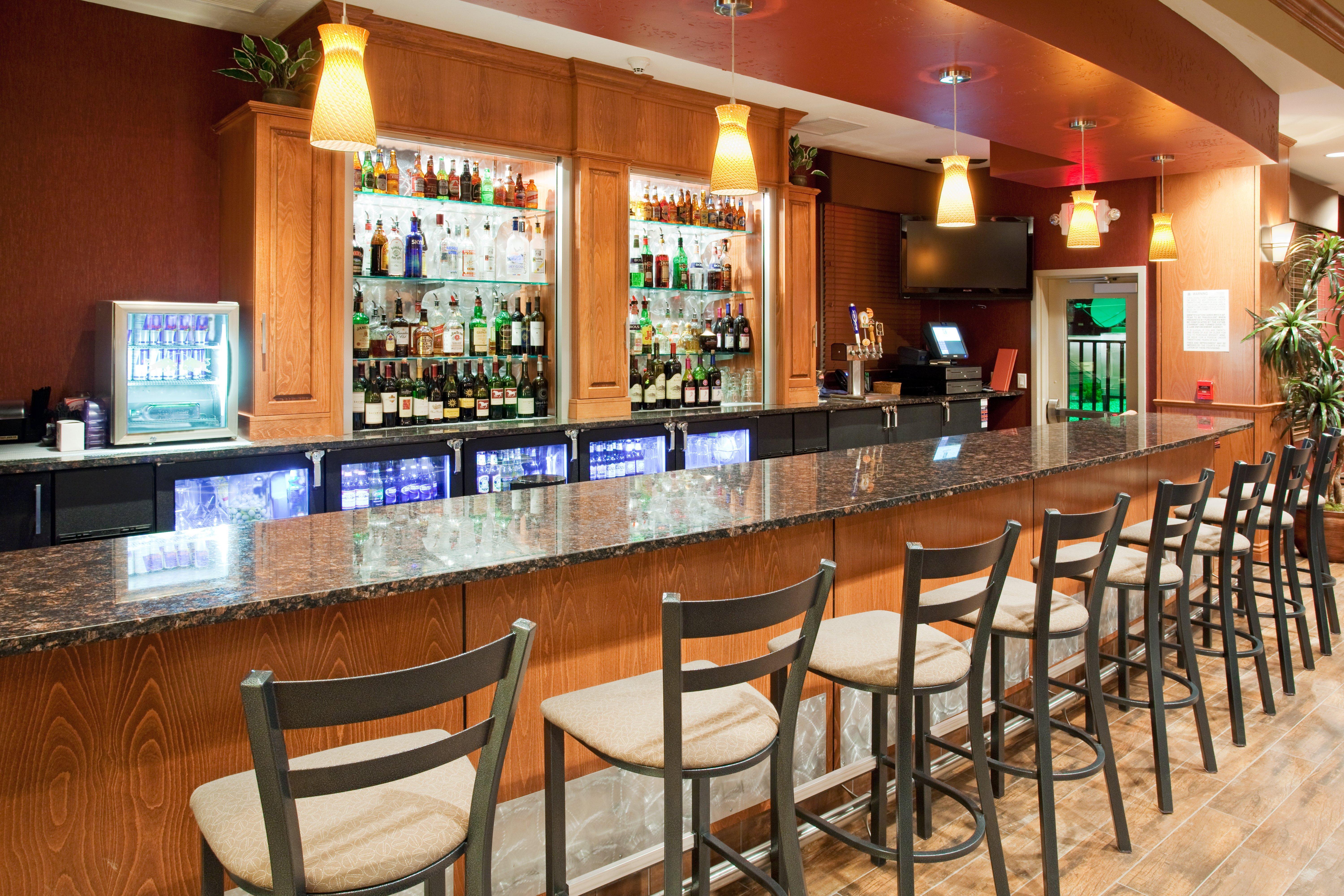 Holiday Inn Hotel & Suites Grand Junction-Airport By Ihg Bagian luar foto