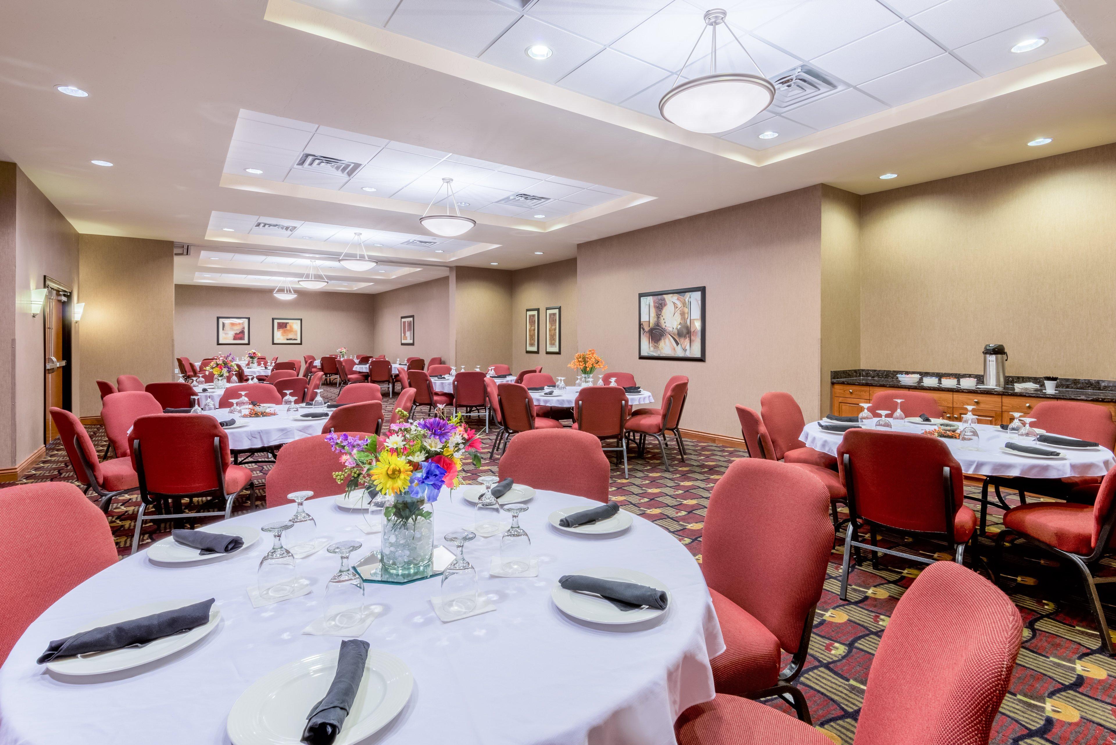 Holiday Inn Hotel & Suites Grand Junction-Airport By Ihg Bagian luar foto