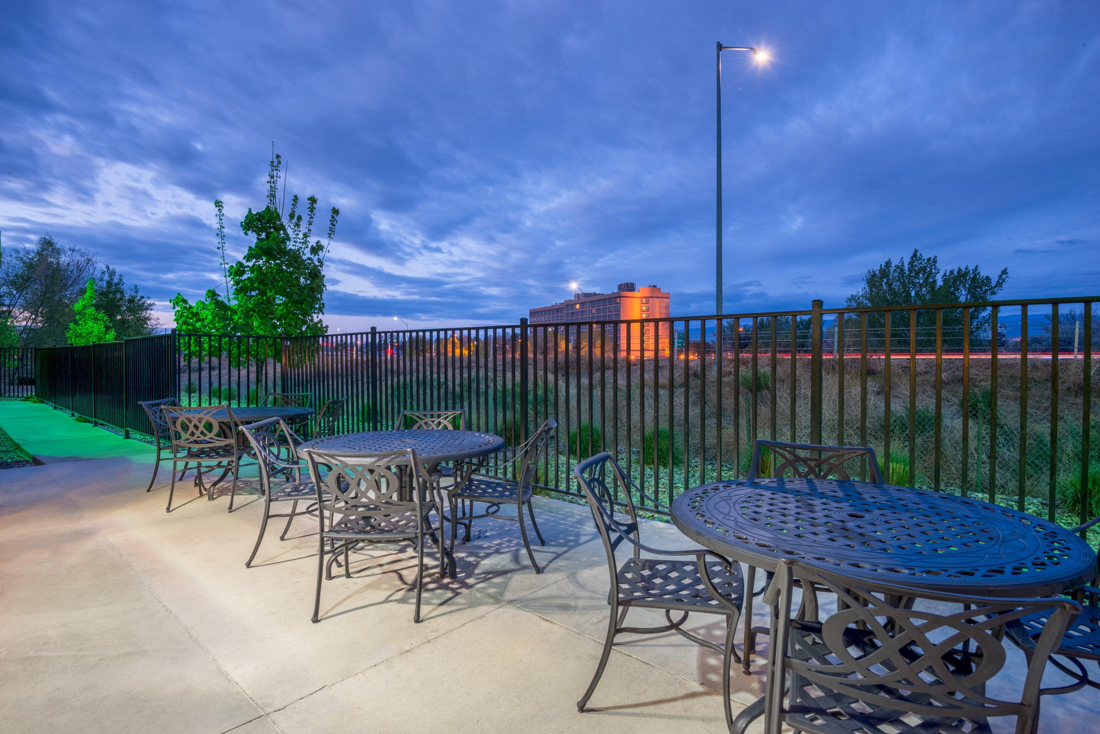 Holiday Inn Hotel & Suites Grand Junction-Airport By Ihg Bagian luar foto