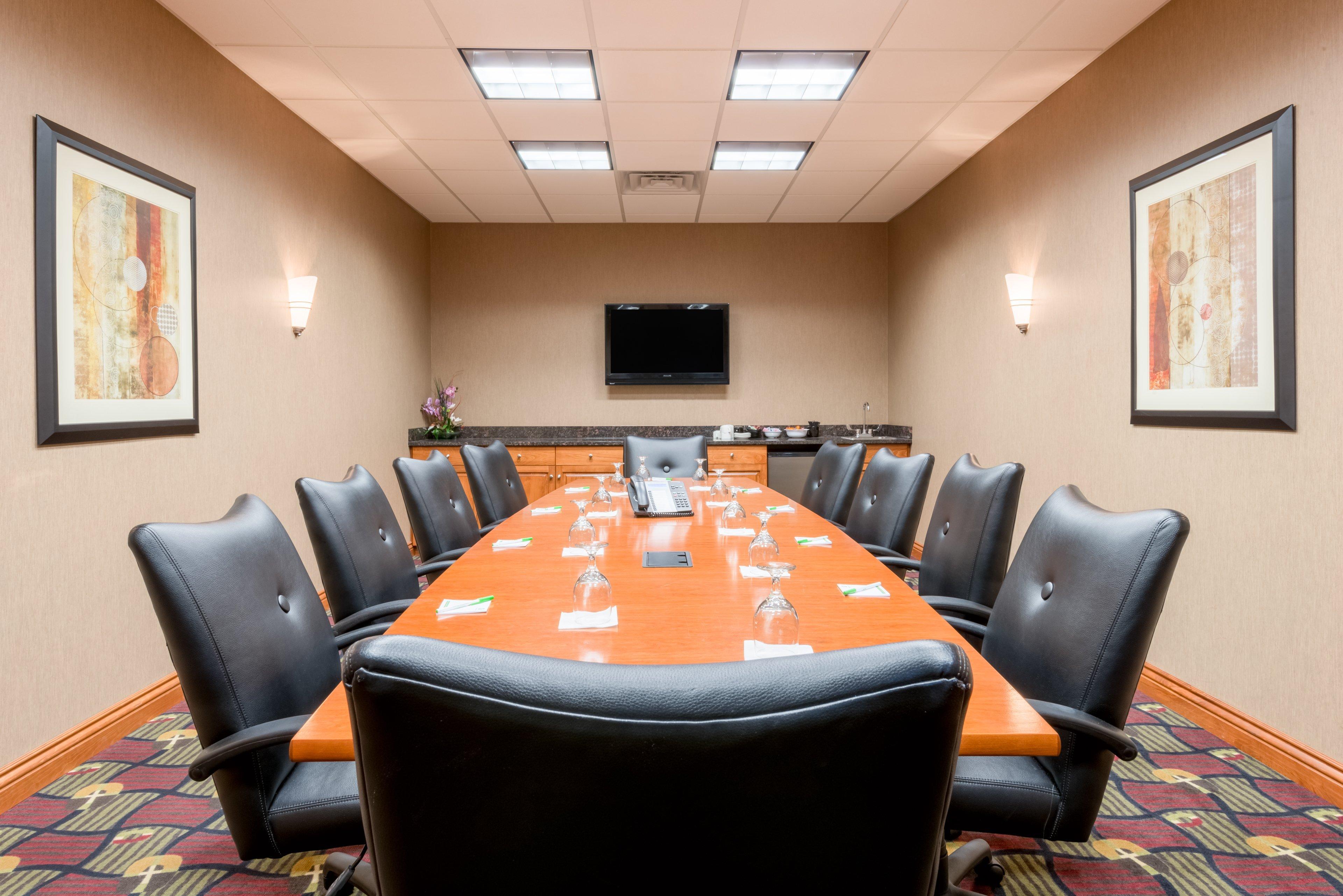 Holiday Inn Hotel & Suites Grand Junction-Airport By Ihg Bagian luar foto