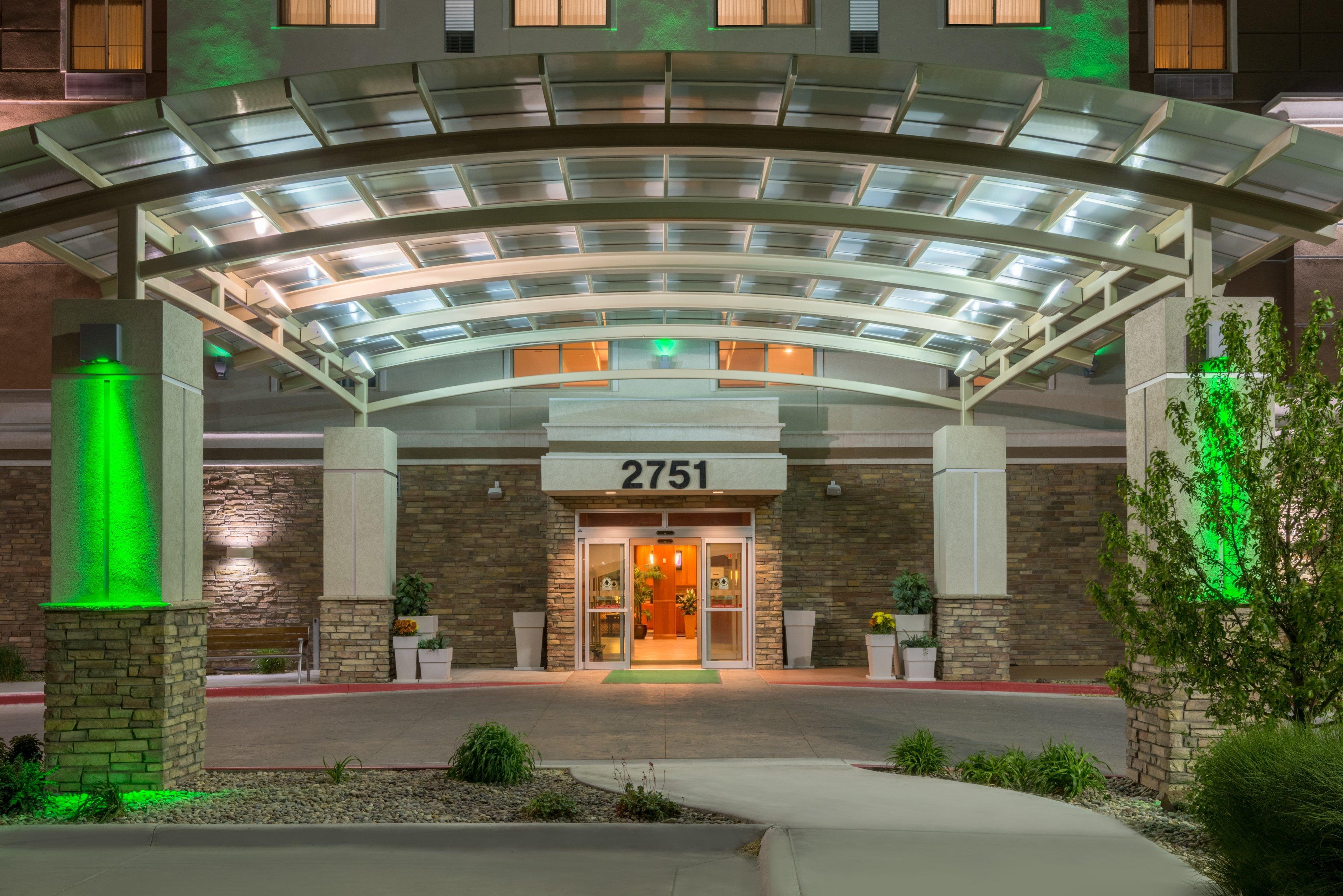 Holiday Inn Hotel & Suites Grand Junction-Airport By Ihg Bagian luar foto